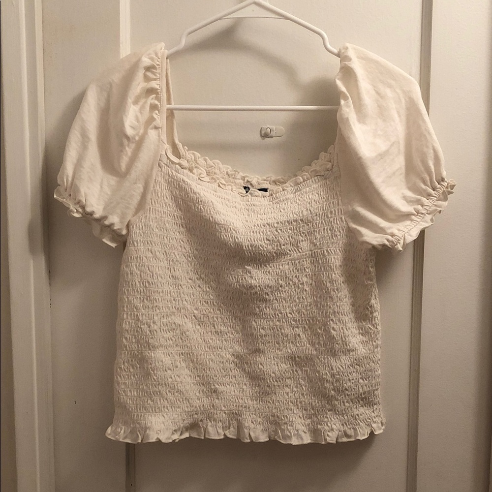 American Eagle Outfitters Cream Smocked Puff Sleeve Crop Top